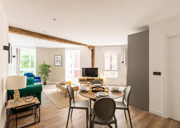 Vivienda Turistica Plaza De Tres Pilares 아파트 빌바오