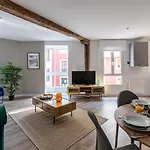 Vivienda Turística Plaza De Tres Pilares Apartamento